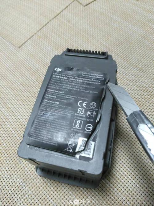 macbook air 电池鼓包