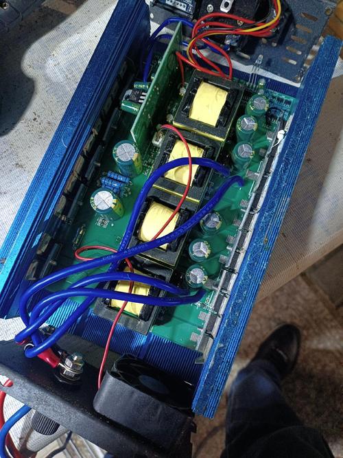 长虹chd29366行偏转短路故障现象