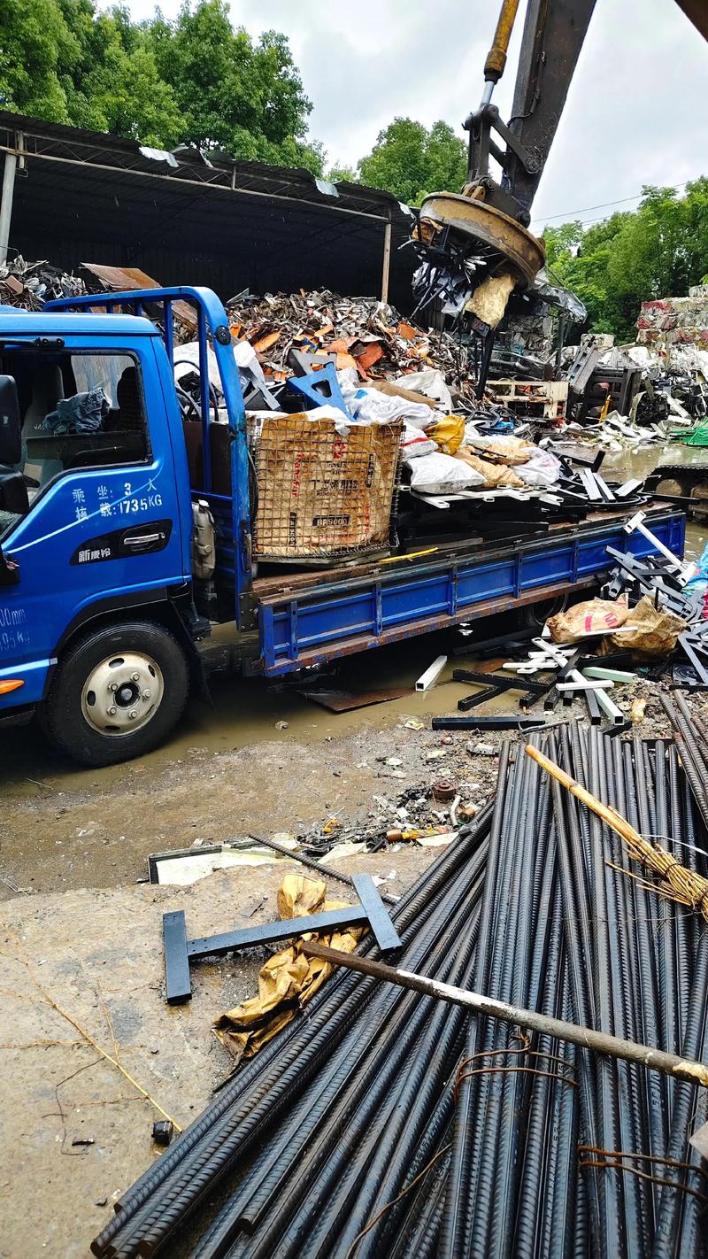 嘉兴的废铁价格是多少钱