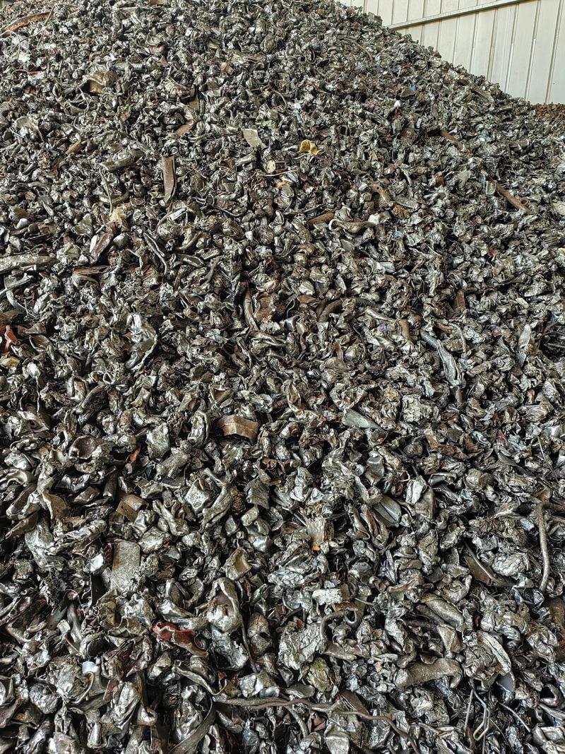 湖北出售废铁1级破碎料