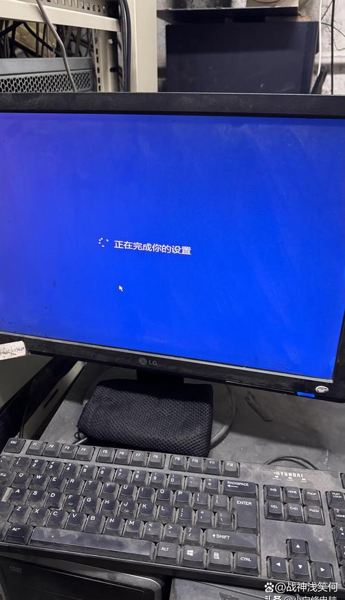 三星710n12显示器闪黑检修故障