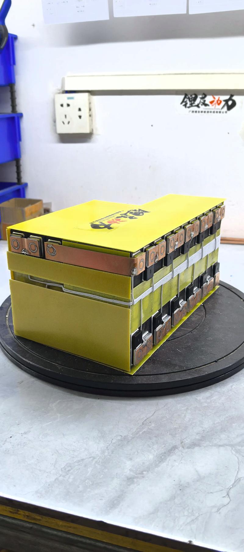 beatssolo2电池价格