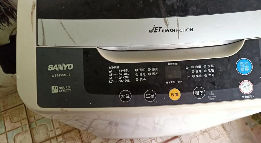 三洋xqb70一8218电脑板故障