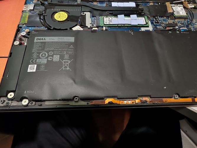 dell d630 电池解锁