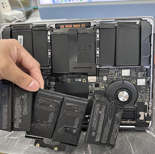 macbookpro查看电池