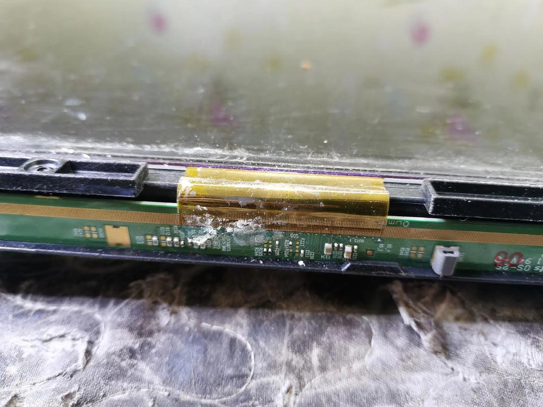 长虹led42c3000i背光故障