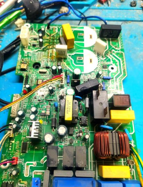 美的变频1502模块PFC电路故障