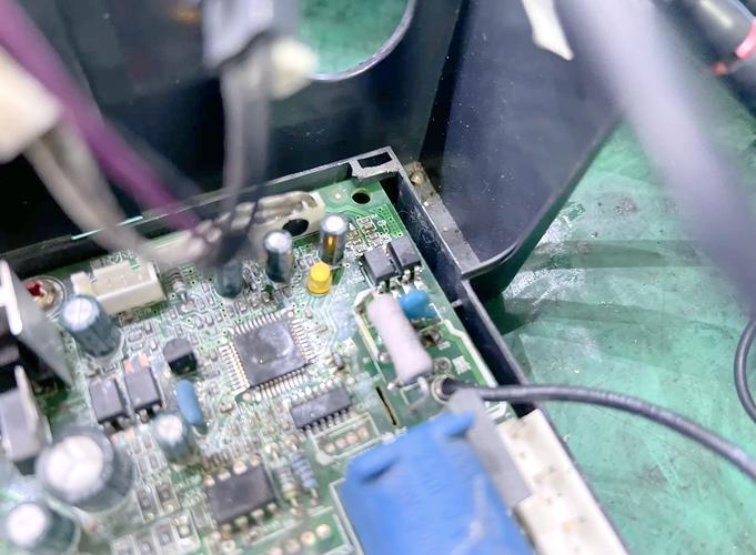 美的RH2112电磁炉U1故障码