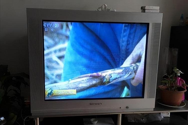 长虹chd29s18彩电三无故障