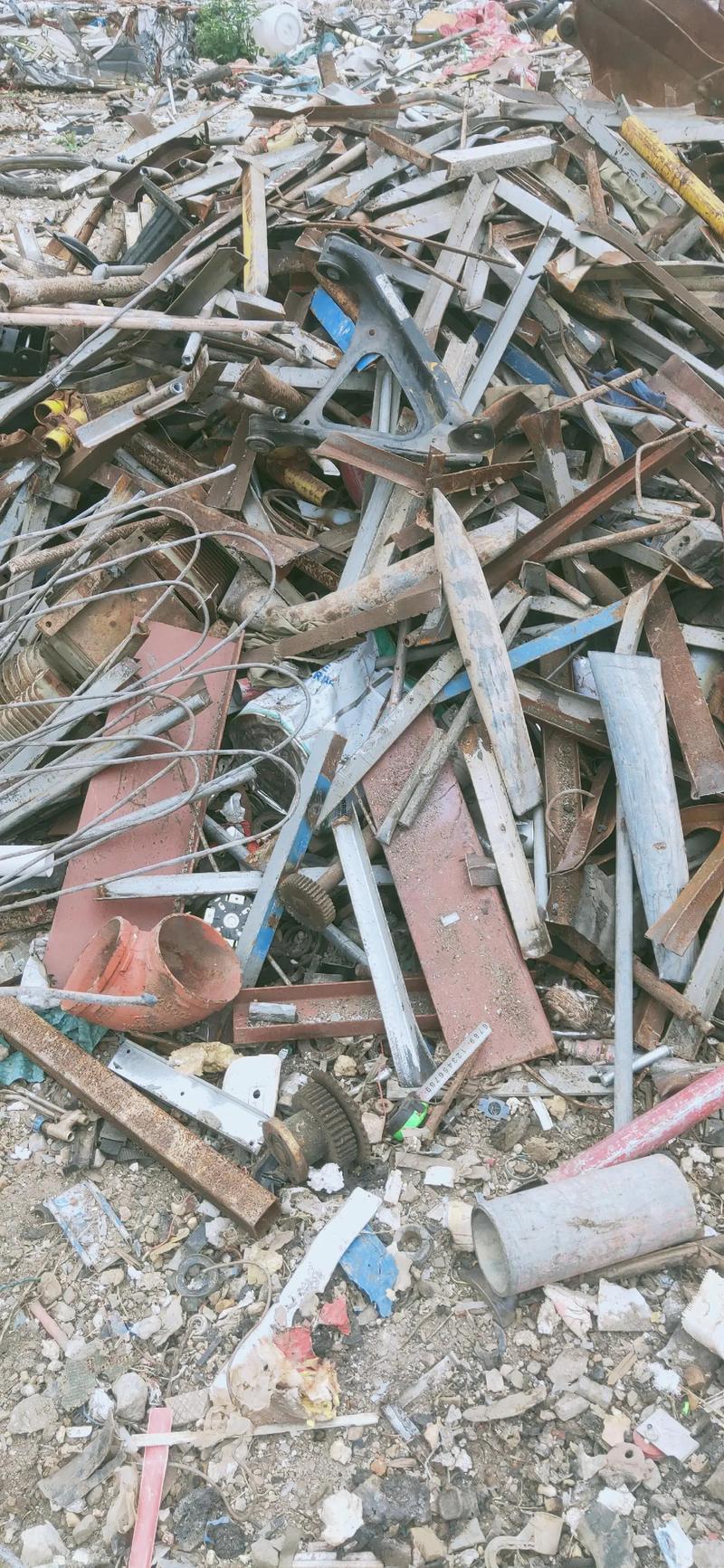 镇江的废钢废铁收购站