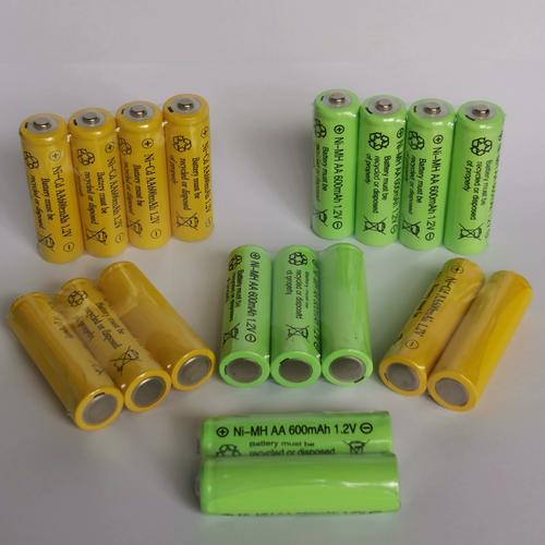 充电电池为什么只有1.2v