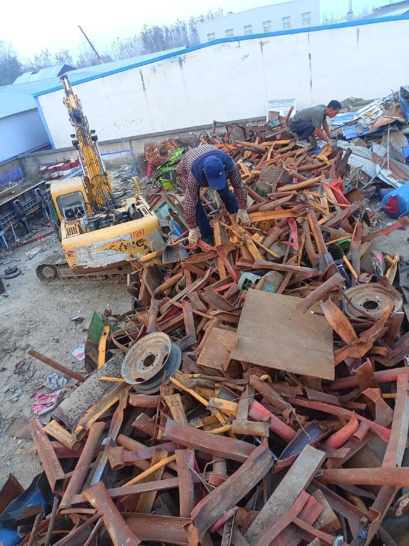 新疆大型收废铁收购站