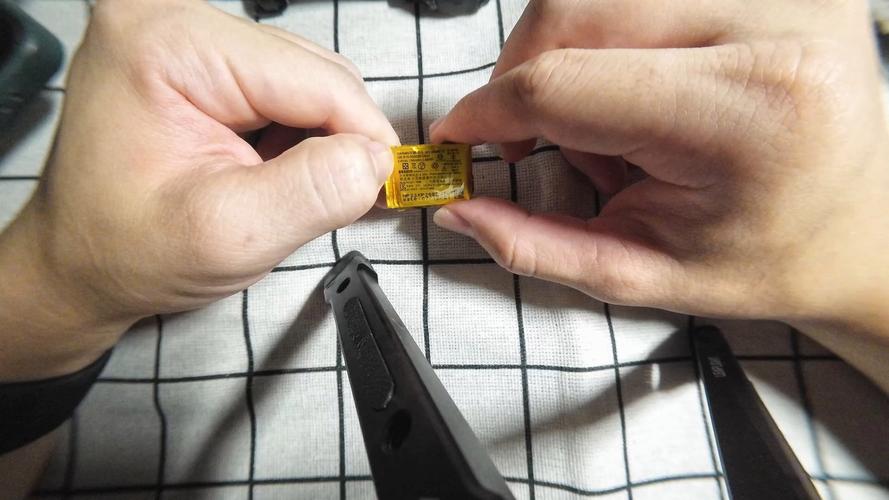 佳明fenix3如何换电池