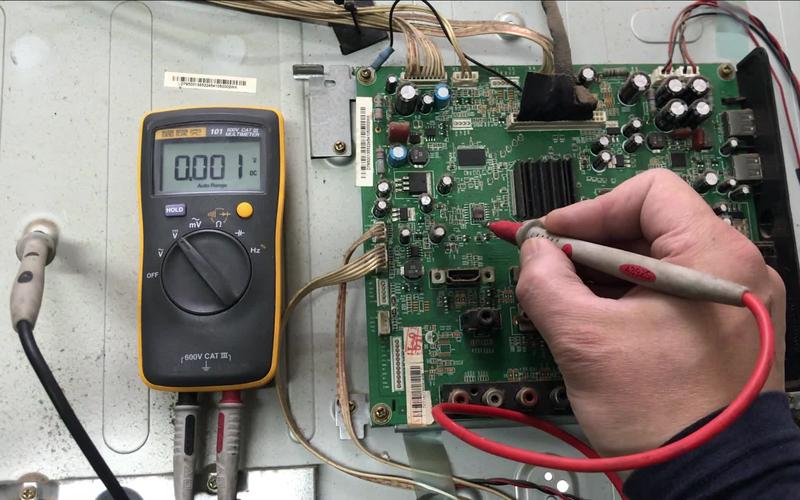 长虹LED32寸不开机故障的微修