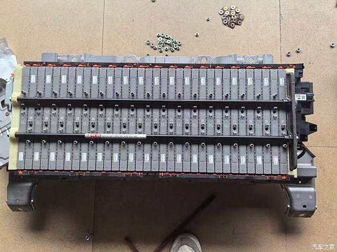 4芯电池组 44 whrs