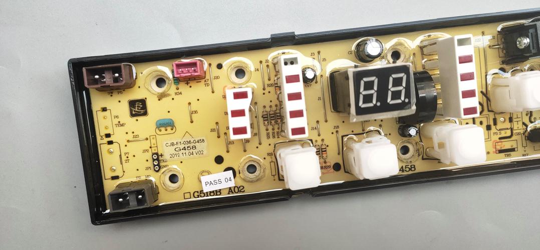 三洋55ce5129h1背光故障