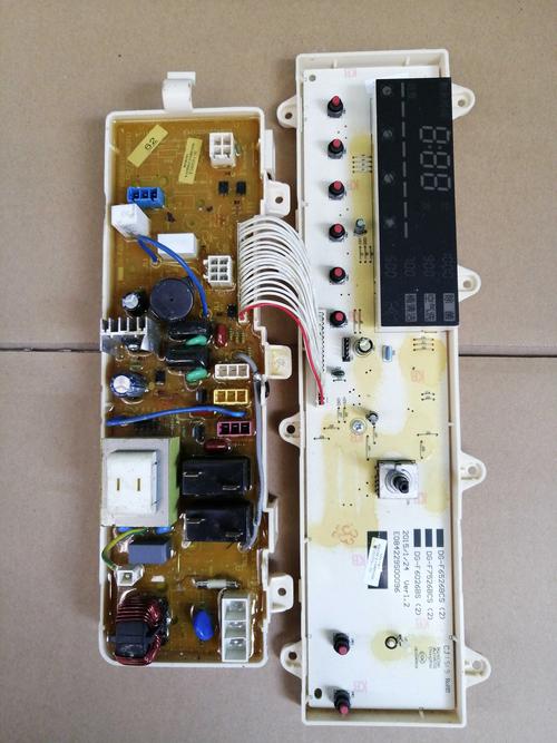 三洋32ce561led电源故障