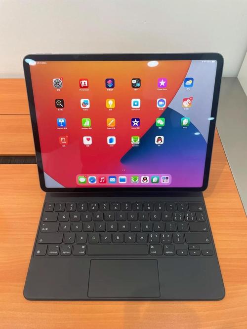 ipad 红色电池 白苹果