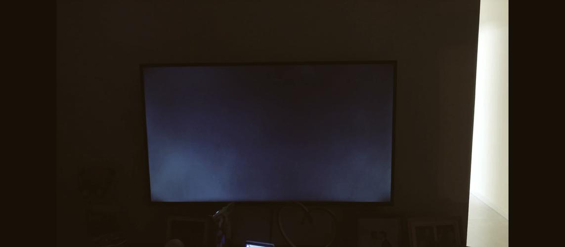 乐华电视LCD32p02黑屏故障