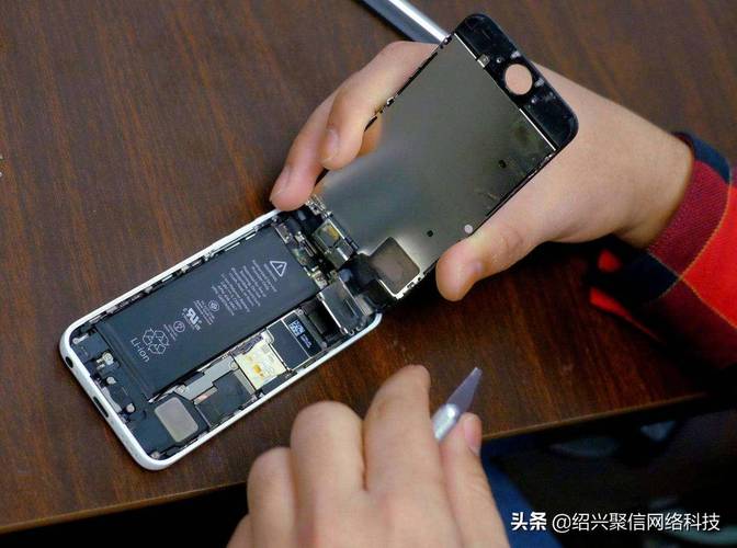 iphone4s怎么拆电池