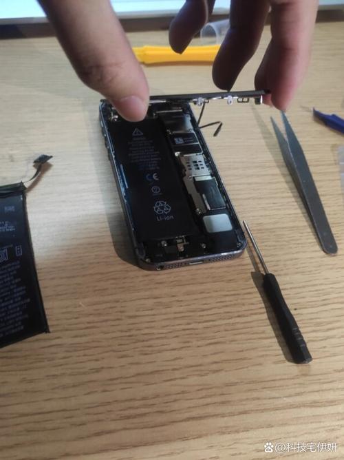 iphone5换电池后重启