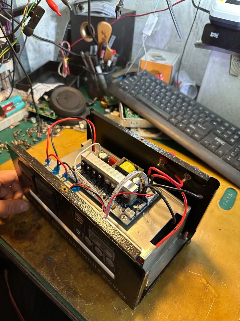 sTRF6456电源模块故障维修