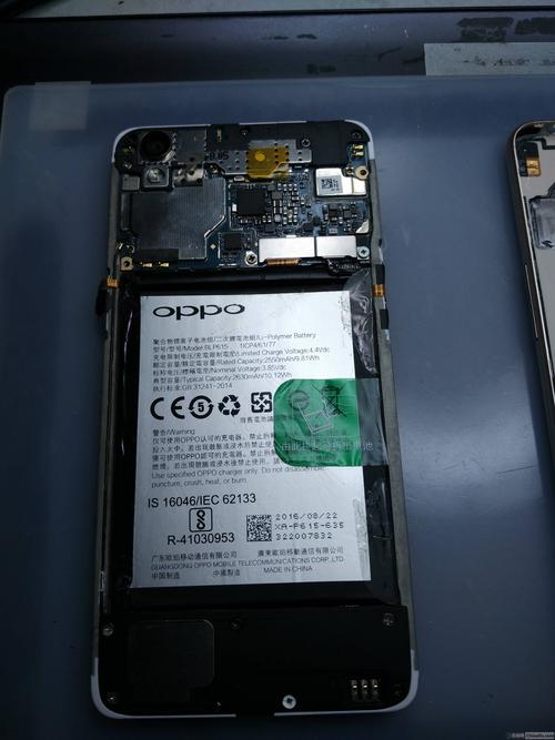 oppoa37m怎么拆电池
