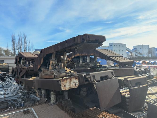 打开宁夏银川的废铁网