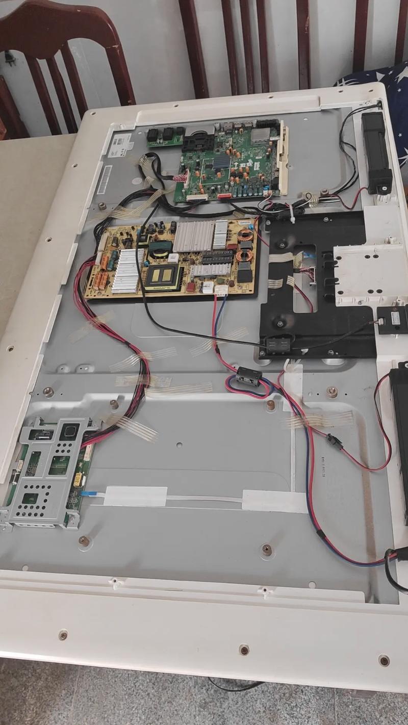 创维29sh8000电源故障维修