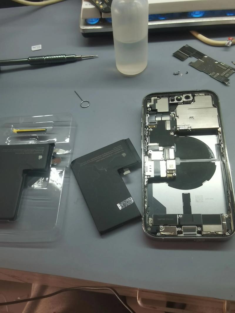 iphone4s 电池更换