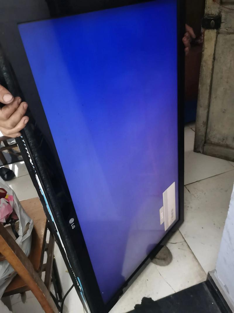 LG42Lc2r电视开关机故障