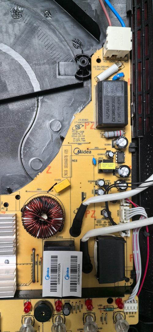 美的rt2112电磁炉无电故障