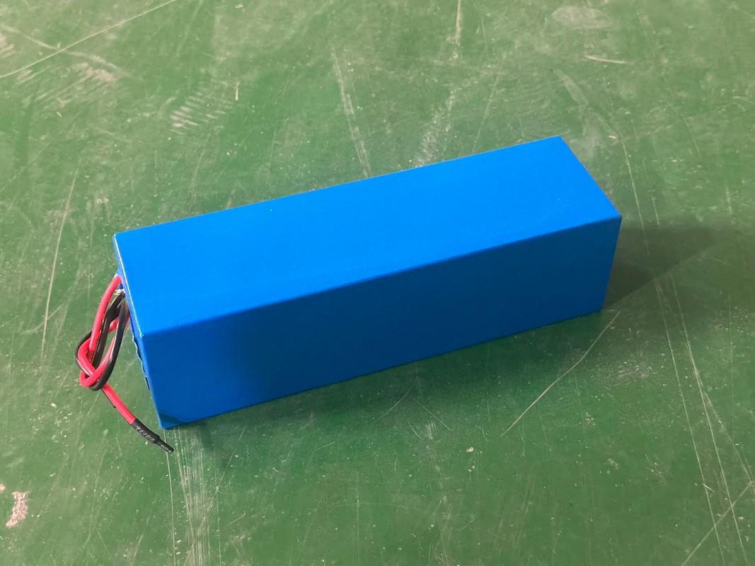 液态锂离子电芯和聚合物电池