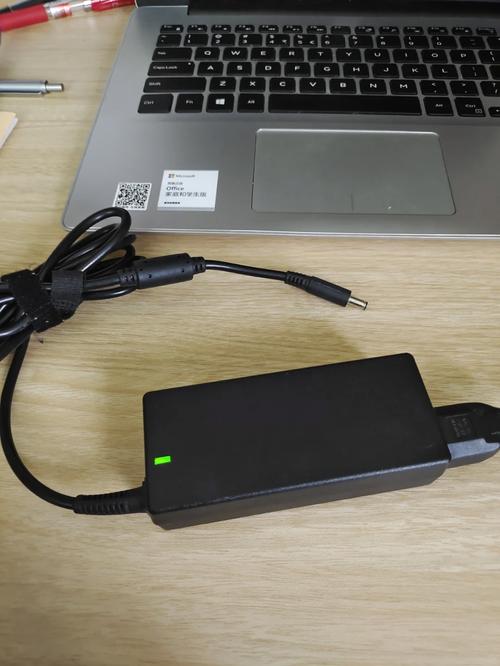 戴尔笔记本电脑电池充不进电