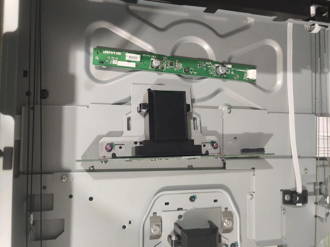 夏普lcd一46a63黑屏故障