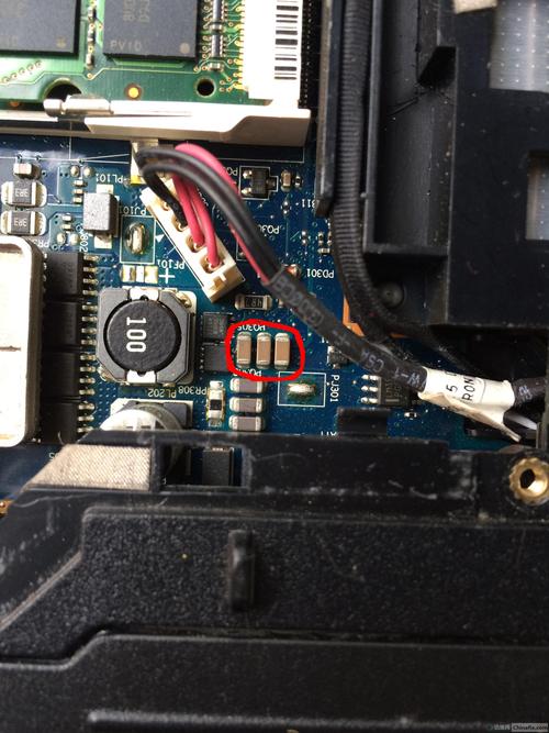 联想g450主板电池在哪