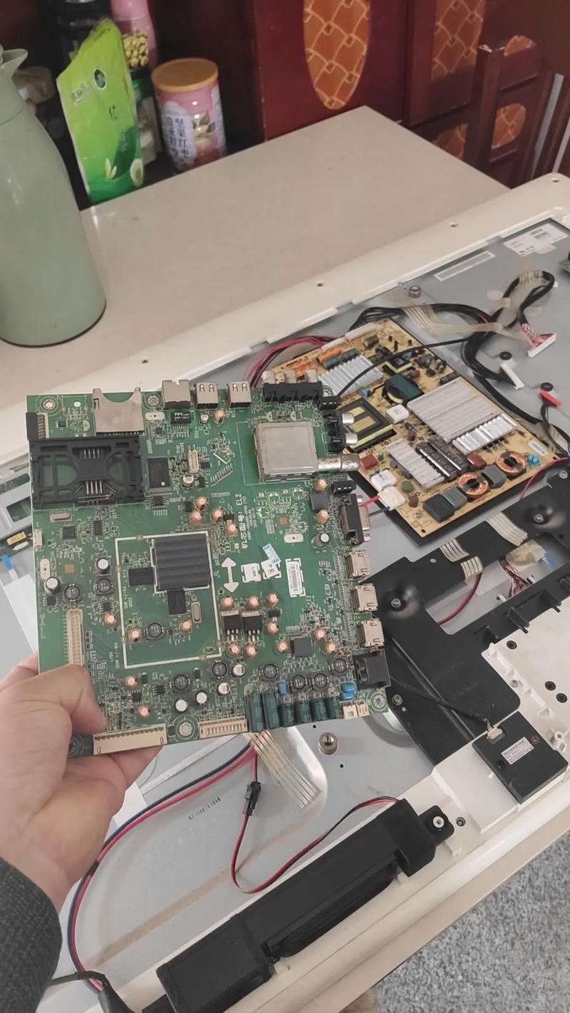 创维47l20hf开机故障维修