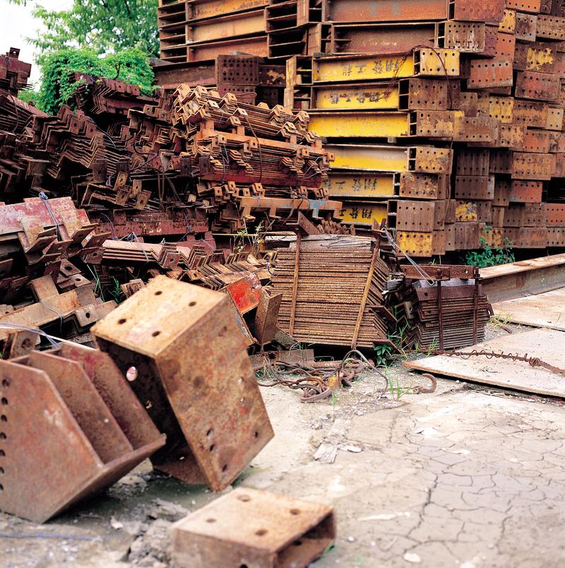 大量出售废铁1万吨