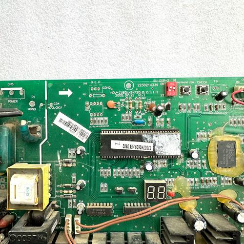 美的MDV模块绿灯闪10次故障