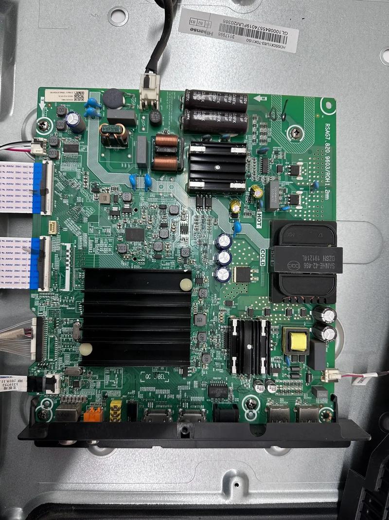 海信3406DH灯丝亮黑屏故障