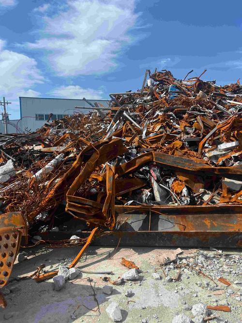 去新疆捡废铁好建吗