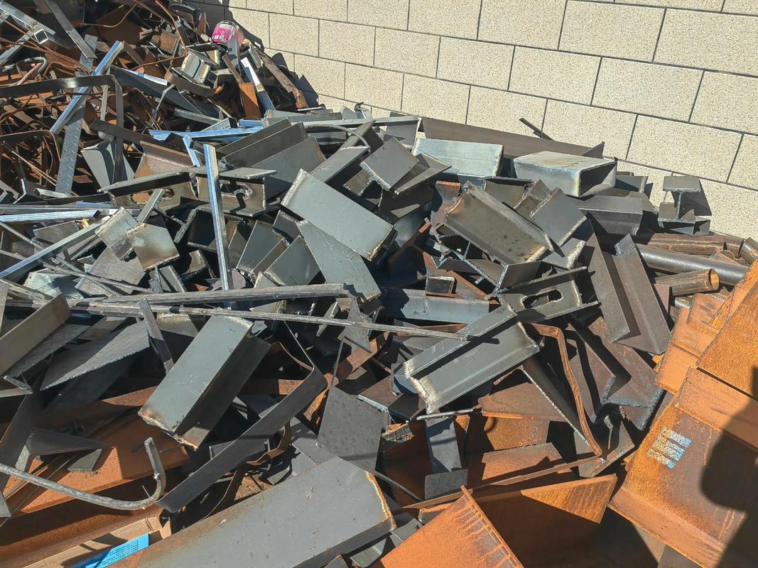福建废铁板多少一吨
