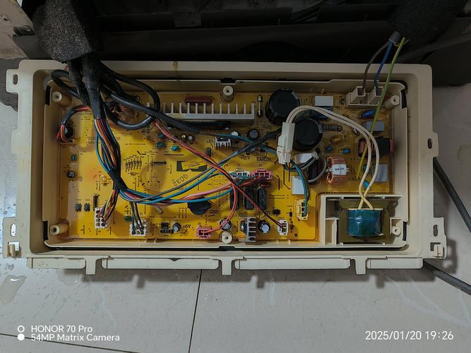 三洋洗衣机e940故障霍尔板