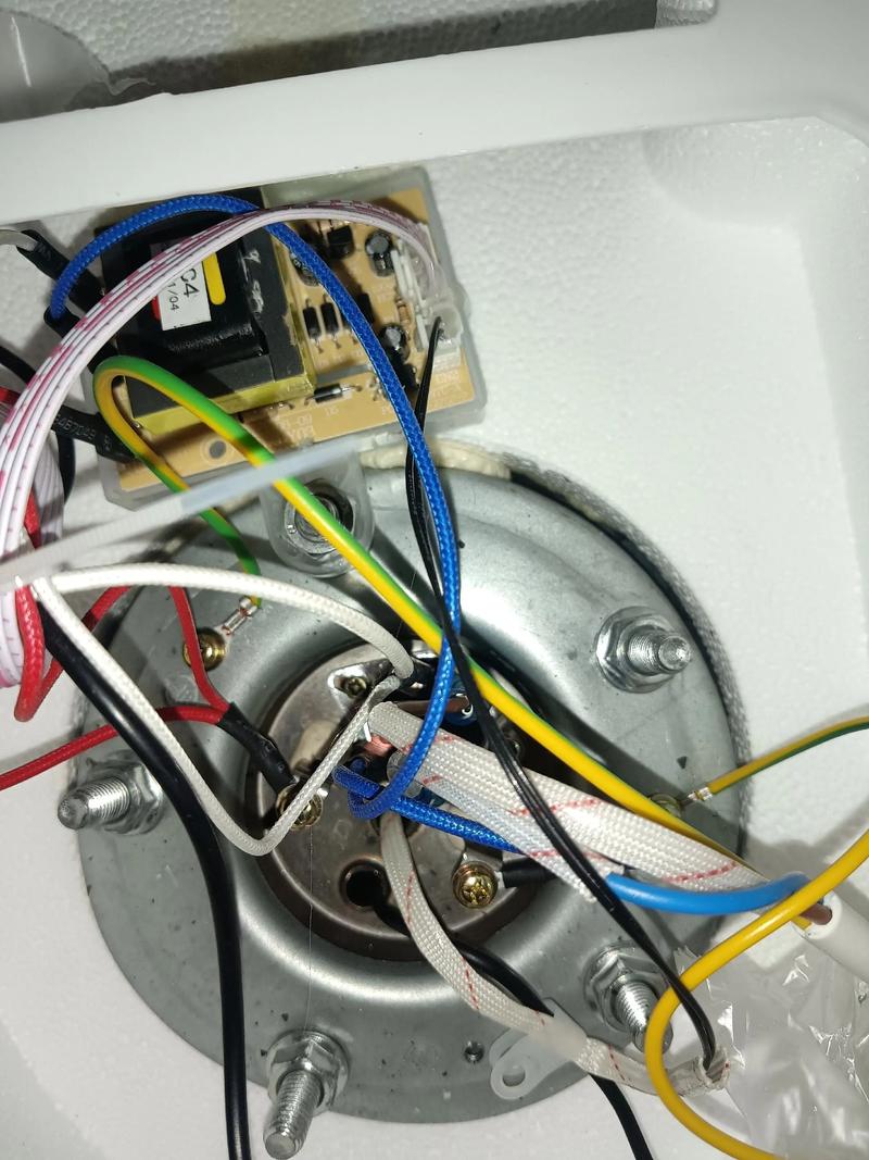 小天鹅热水器出现e3什么故障