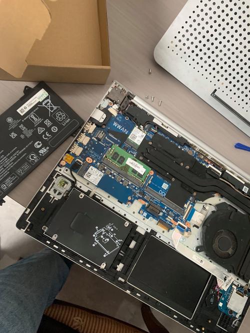 hp笔记本更换主板电池