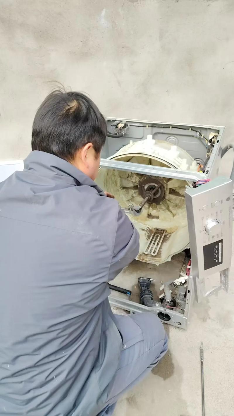 美的变频洗衣机e54故障维修