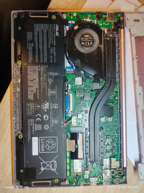 华硕笔记本电池不能充电