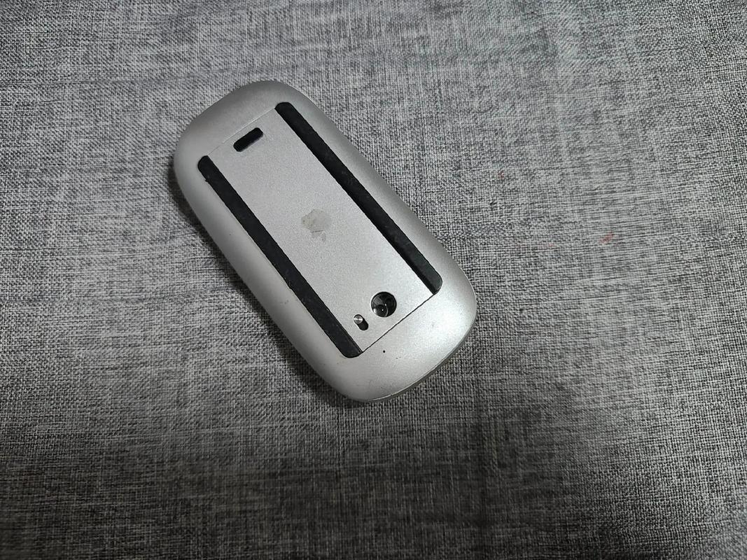 苹果无线鼠标用什么电池