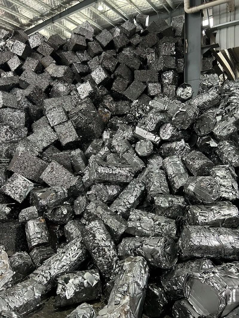 废铁压块多少钱一吨