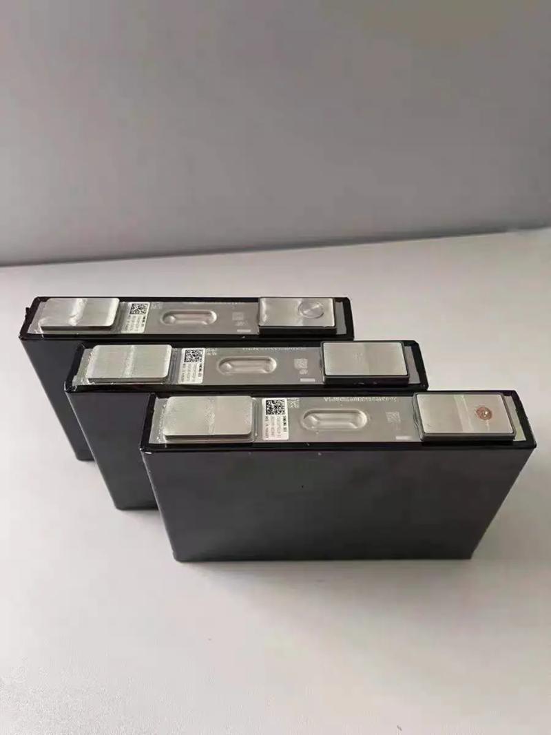 三星2025电池多少钱